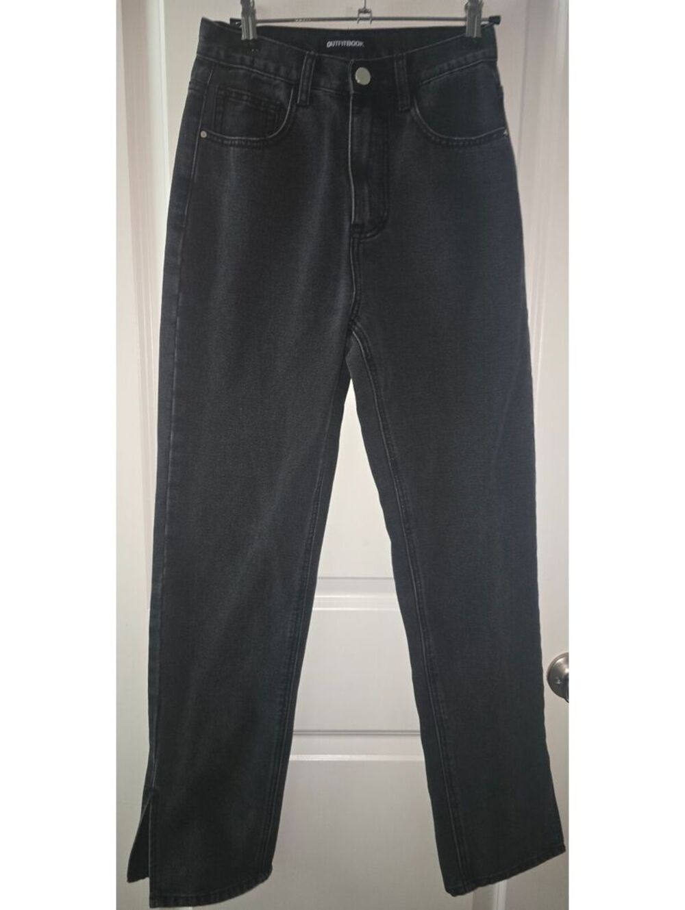 Outfitbook Black Straight Leg Jeans Size 34